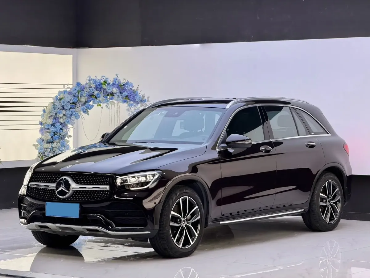 2021 Mercedes-Benz GLC Class 2.0T 258HP L4 9AT,autocango,china used car exporter,china ev exporter,chinese used car exporter,chinese used ev exporter