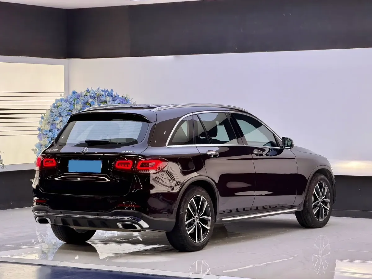 2021 Mercedes-Benz GLC Class 2.0T 258HP L4 9AT,autocango,china used car exporter,china ev exporter,chinese used car exporter,chinese used ev exporter