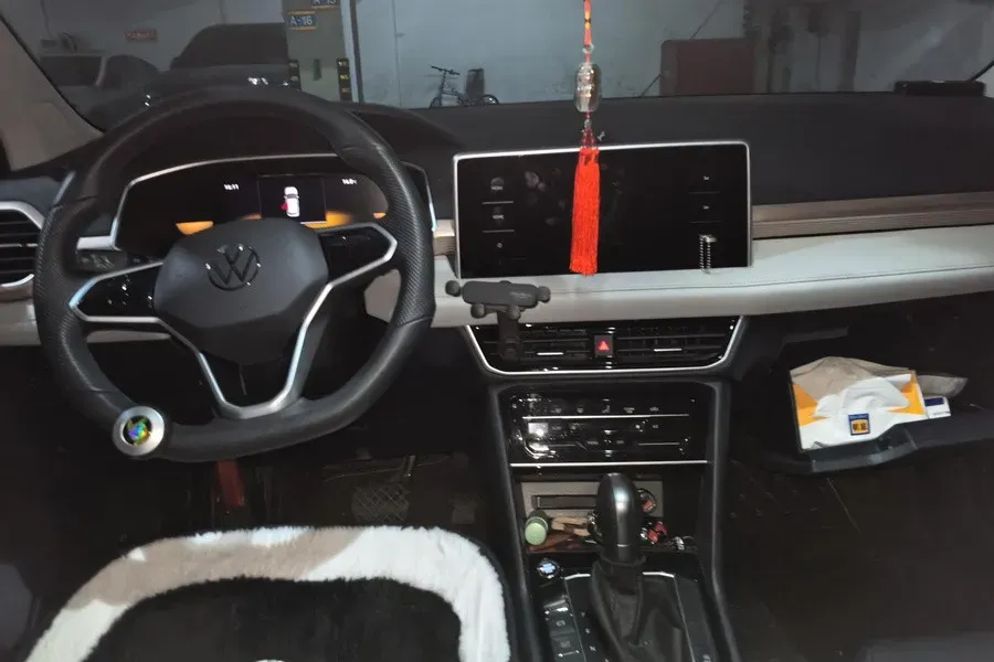 2023 Volkswagen Tharu 1.5T 160HP L4 7DCT,autocango,china used car exporter,china ev exporter,chinese used car exporter,chinese used ev exporter