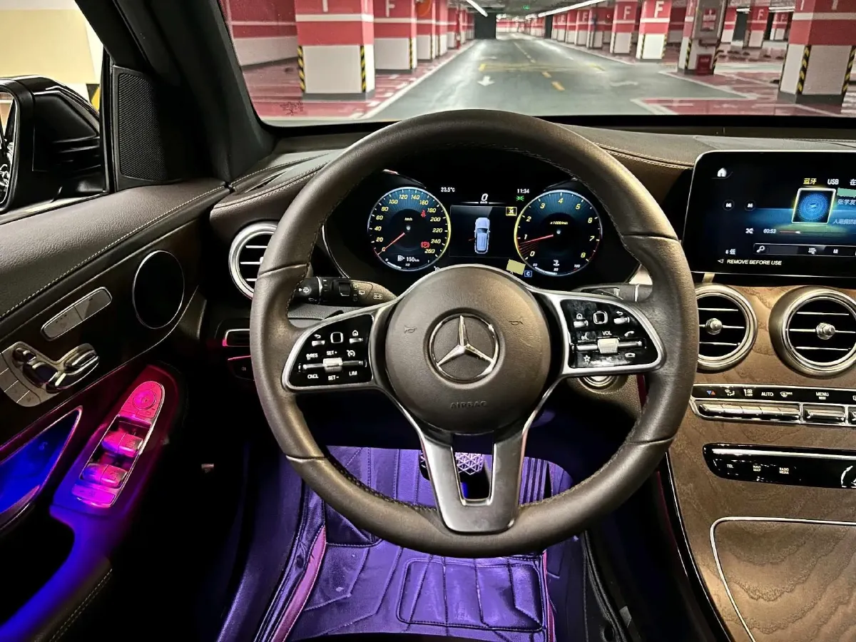 2022 Mercedes-Benz GLC Class 2.0T 258HP L4 9AT,autocango,china used car exporter,china ev exporter,chinese used car exporter,chinese used ev exporter