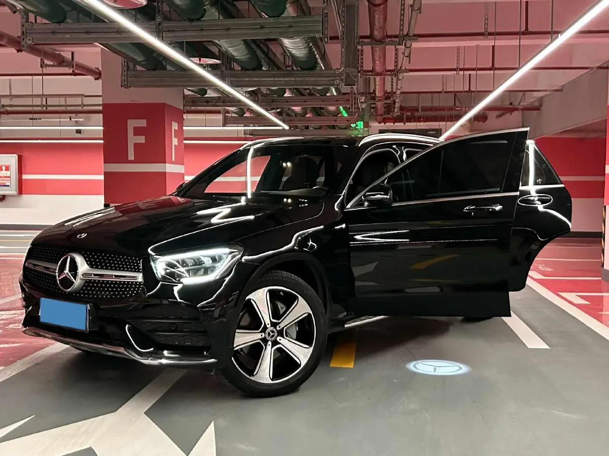 2022 Mercedes-Benz GLC Class 2.0T 258HP L4 9AT,autocango,china used car exporter,china ev exporter,chinese used car exporter,chinese used ev exporter