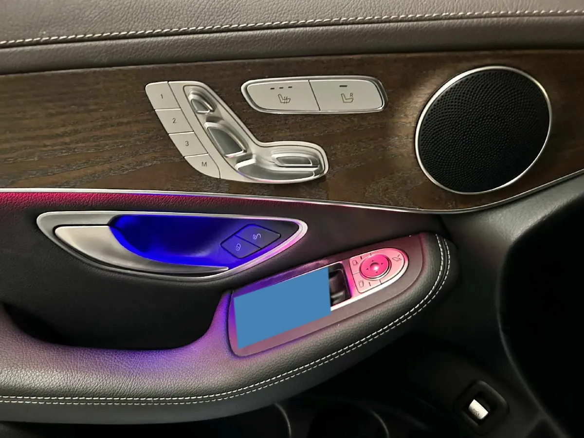 2022 Mercedes-Benz GLC Class 2.0T 258HP L4 9AT,autocango,china used car exporter,china ev exporter,chinese used car exporter,chinese used ev exporter