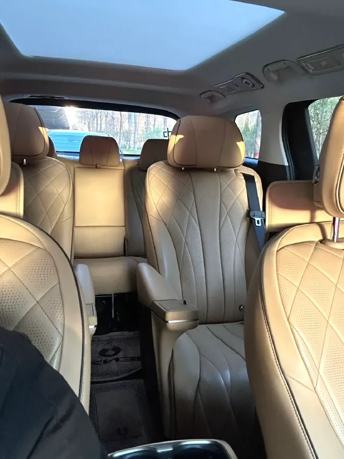 2024 Denza D9 1.5T 139HP L4 E-CVT PHEV 40KWH,autocango,china used car exporter,china ev exporter,chinese used car exporter,chinese used ev exporter