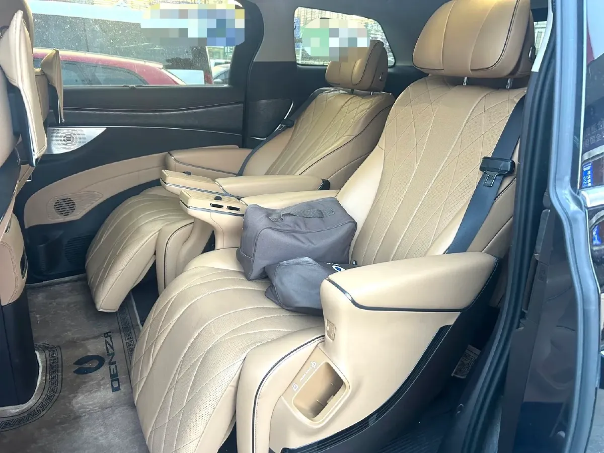 2024 Denza D9 1.5T 139HP L4 E-CVT PHEV 40KWH,autocango,china used car exporter,china ev exporter,chinese used car exporter,chinese used ev exporter