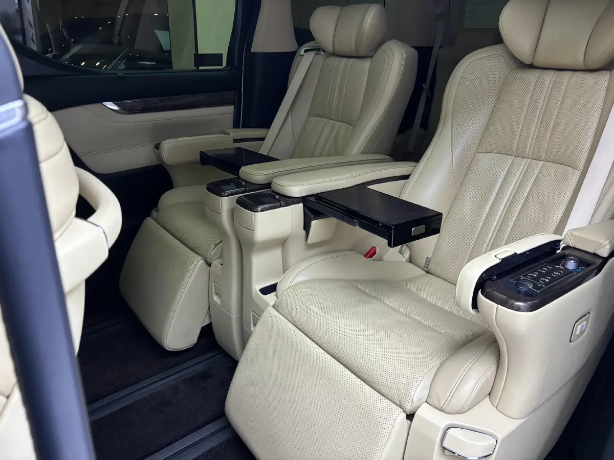 2020 Toyota Vellfire 2.5L 117HP L4 E-CVT Hybrid,autocango,china used car exporter,china ev exporter,chinese used car exporter,chinese used ev exporter