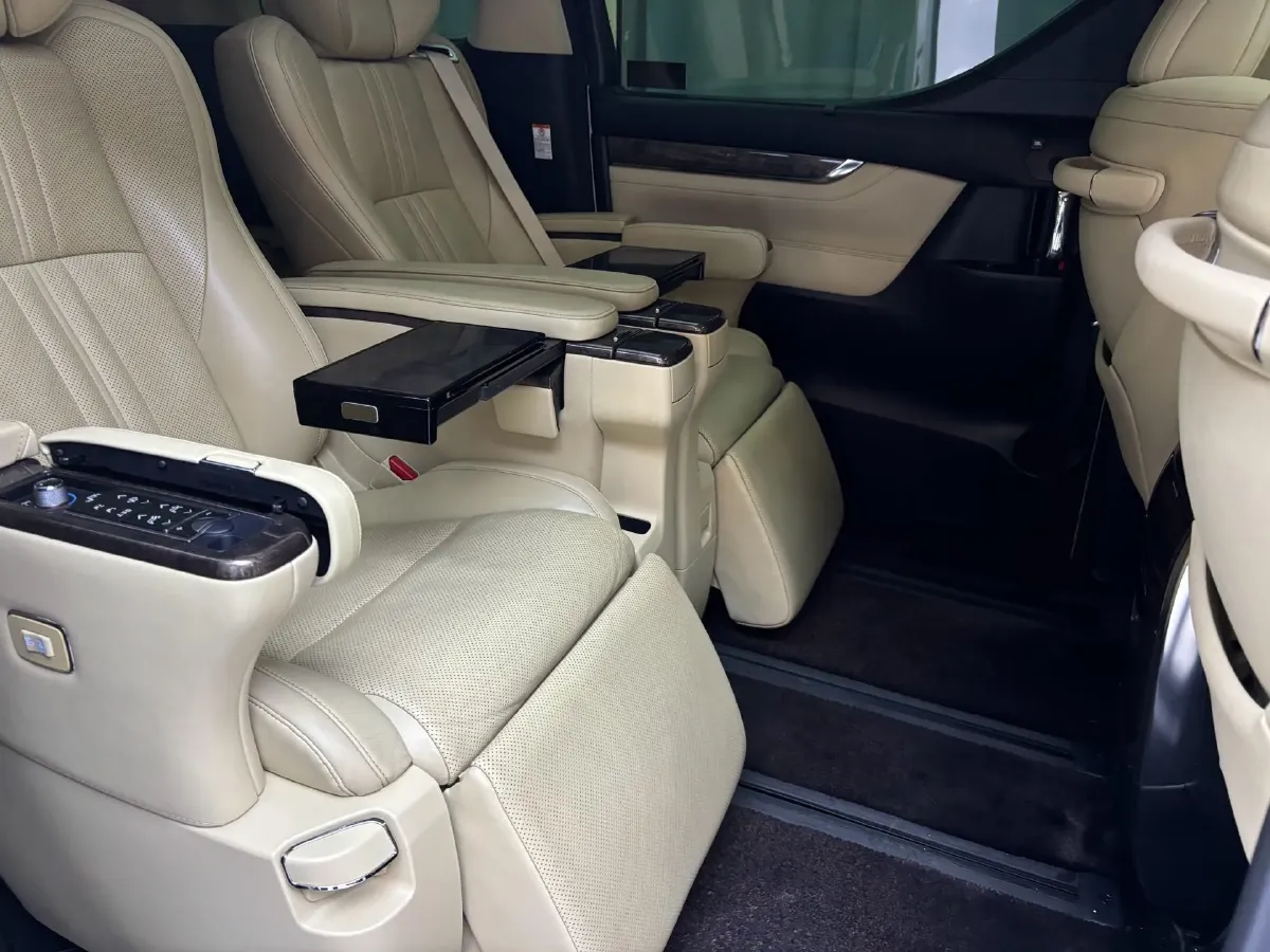 2020 Toyota Vellfire 2.5L 117HP L4 E-CVT Hybrid,autocango,china used car exporter,china ev exporter,chinese used car exporter,chinese used ev exporter