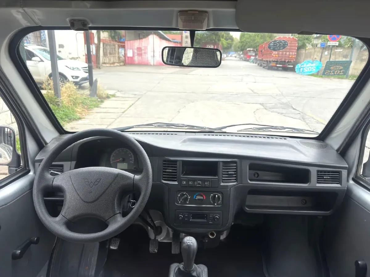 2019 WuLing ZhiGuang 1.2L 82HP L4 5MT,autocango,china used car exporter,china ev exporter,chinese used car exporter,chinese used ev exporter