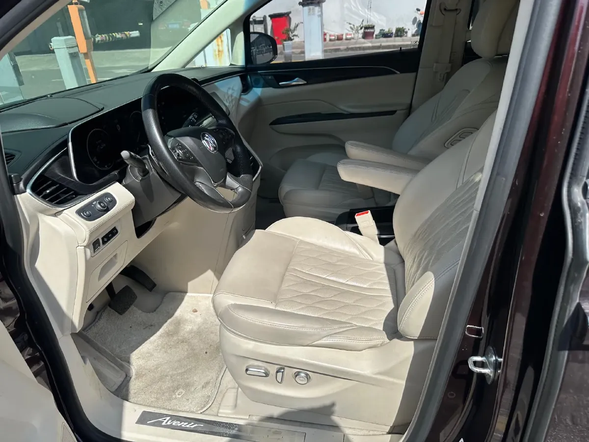 2021 Buick GL8 2.0T 237HP L4 9AT,autocango,china used car exporter,china ev exporter,chinese used car exporter,chinese used ev exporter