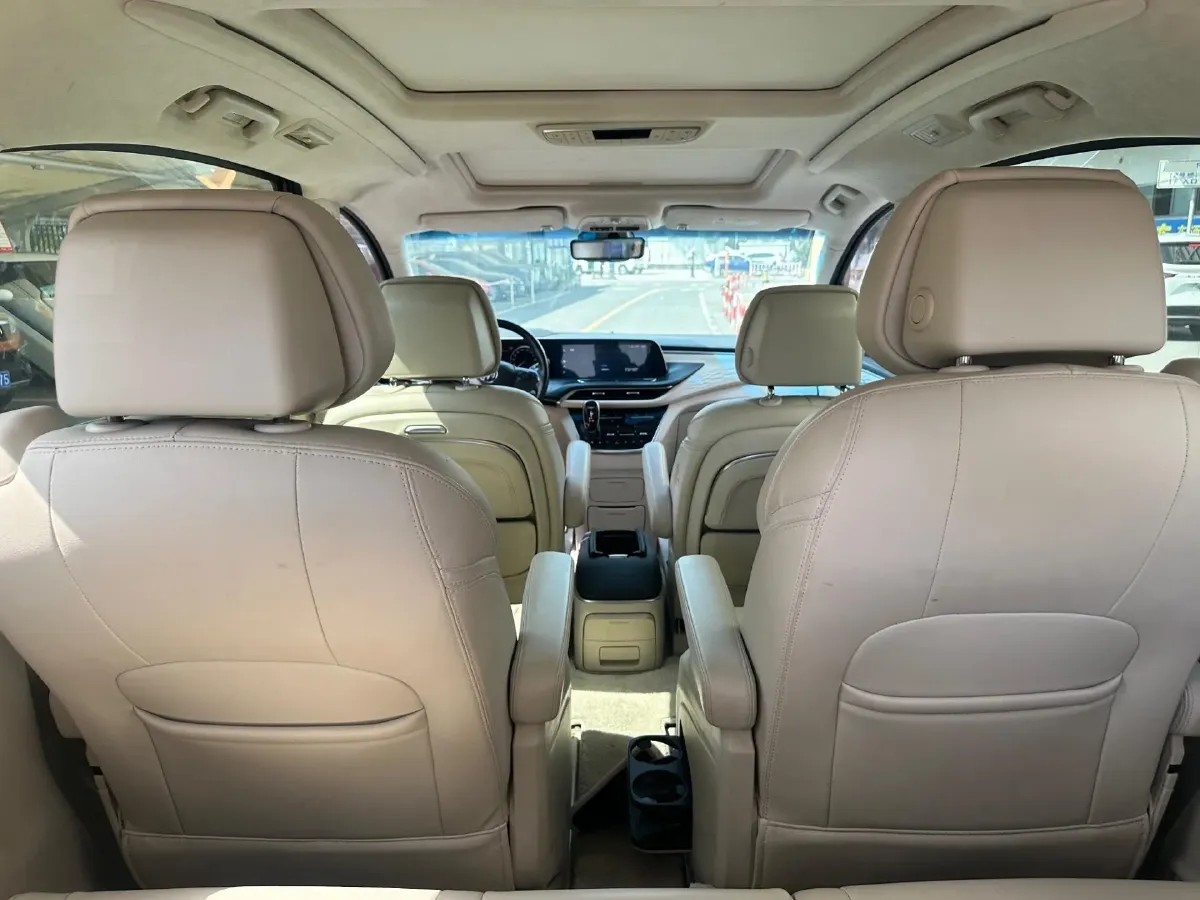 2021 Buick GL8 2.0T 237HP L4 9AT,autocango,china used car exporter,china ev exporter,chinese used car exporter,chinese used ev exporter