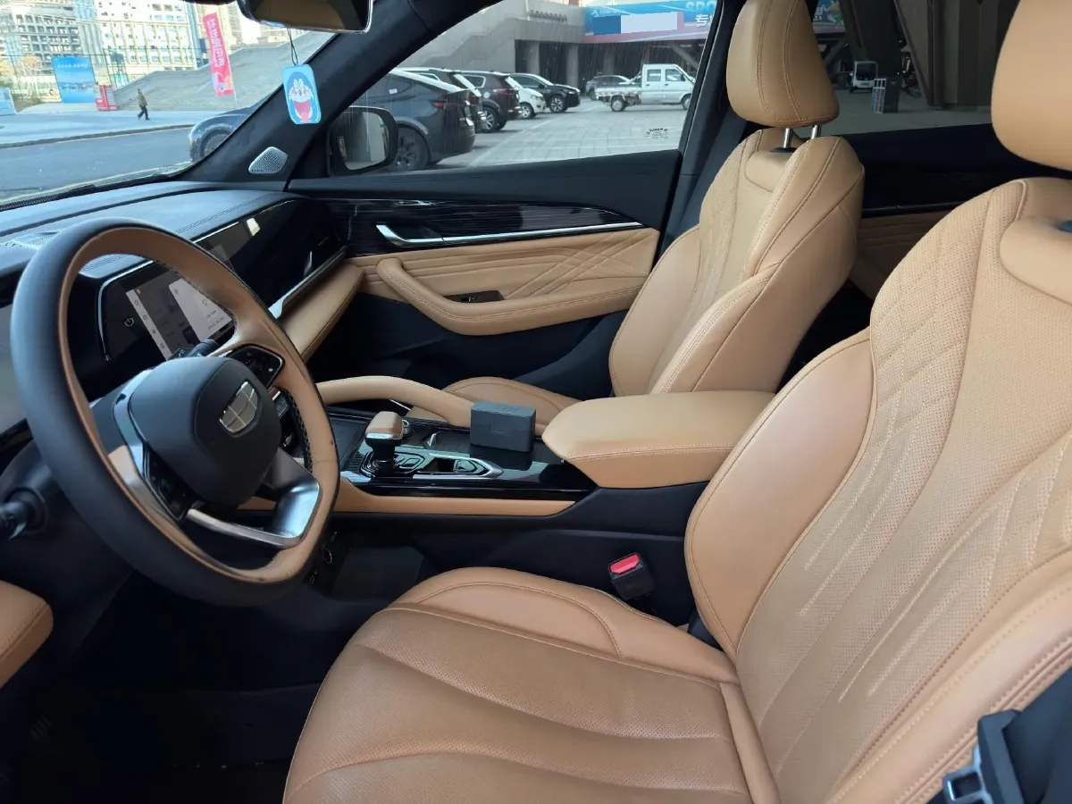 2022 Geely Monjaro 1.5T 150HP L3 3DHT PHEV 41.2KWH,autocango,china used car exporter,china ev exporter,chinese used car exporter,chinese used ev exporter