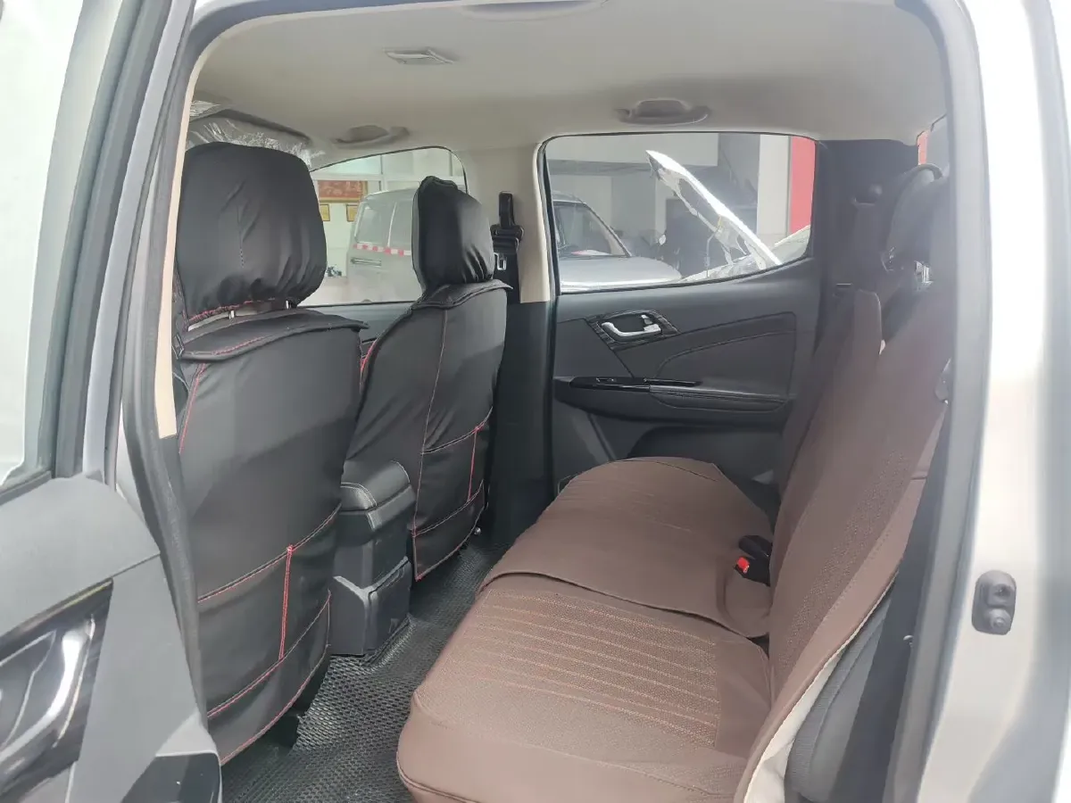 2020 Isuzu LingTuo 2.5T 150HP L4 6AT,autocango,china used car exporter,china ev exporter,chinese used car exporter,chinese used ev exporter