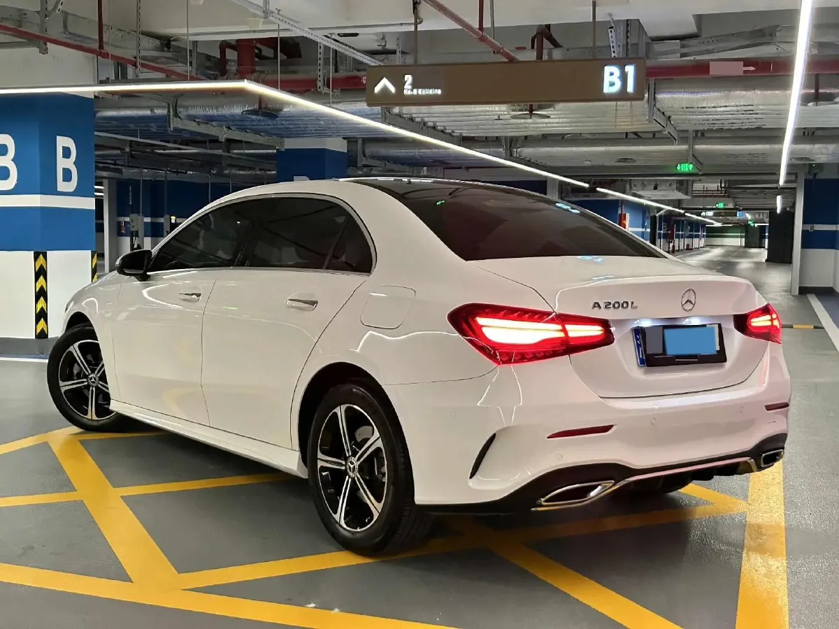 2023 Mercedes-Benz A Class 1.3T 163HP L4 7DCT,autocango,china used car exporter,china ev exporter,chinese used car exporter,chinese used ev exporter