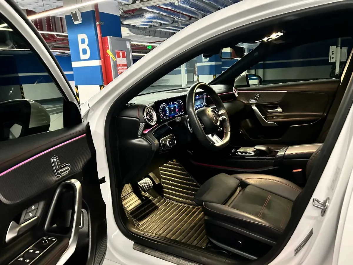 2023 Mercedes-Benz A Class 1.3T 163HP L4 7DCT,autocango,china used car exporter,china ev exporter,chinese used car exporter,chinese used ev exporter
