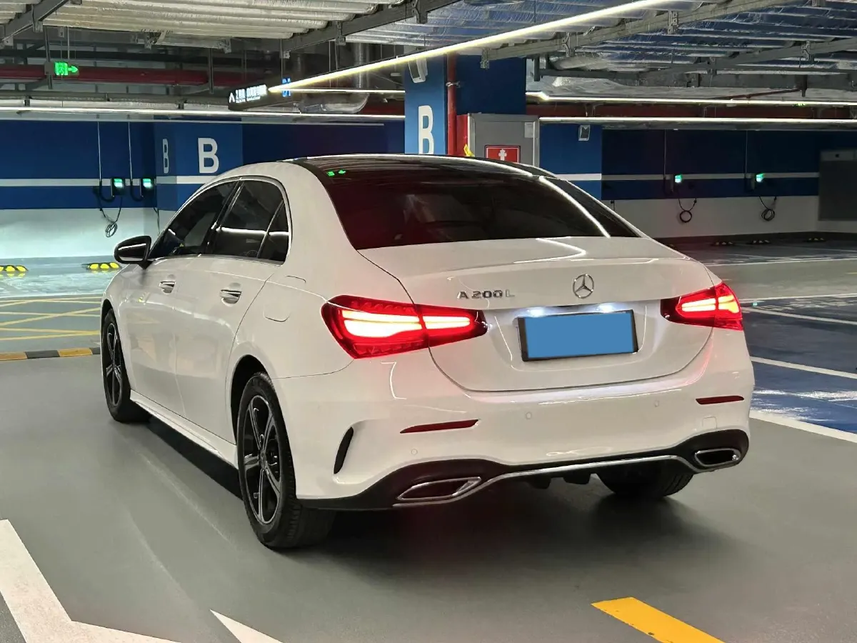 2023 Mercedes-Benz A Class 1.3T 163HP L4 7DCT,autocango,china used car exporter,china ev exporter,chinese used car exporter,chinese used ev exporter