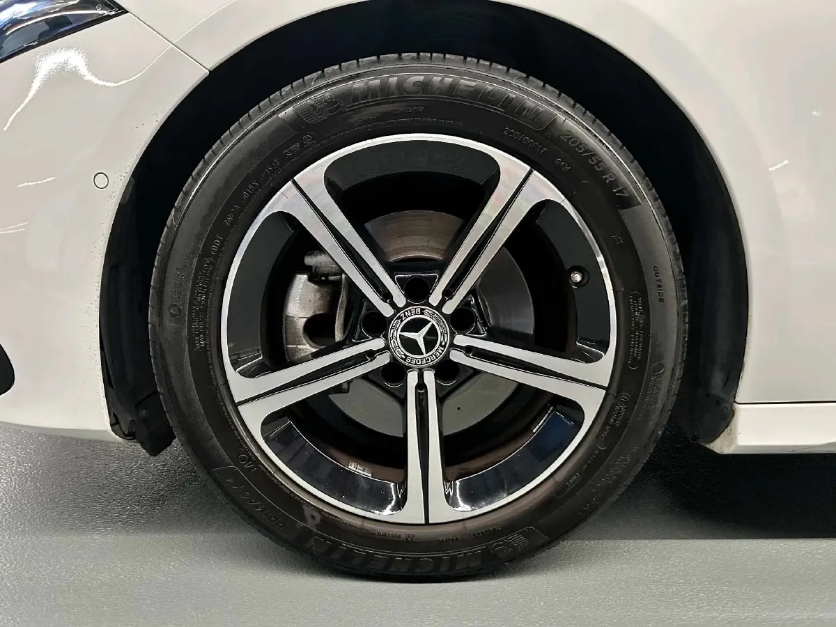 2023 Mercedes-Benz A Class 1.3T 163HP L4 7DCT,autocango,china used car exporter,china ev exporter,chinese used car exporter,chinese used ev exporter