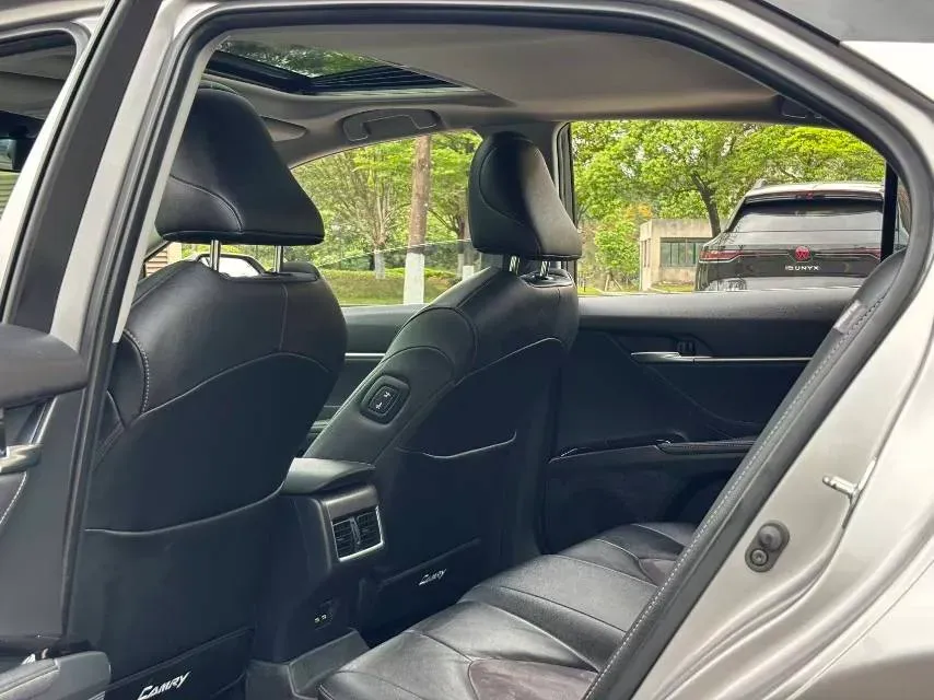 2021 Toyota Camry 2.0L 178HP L4 CVT,autocango,china used car exporter,china ev exporter,chinese used car exporter,chinese used ev exporter