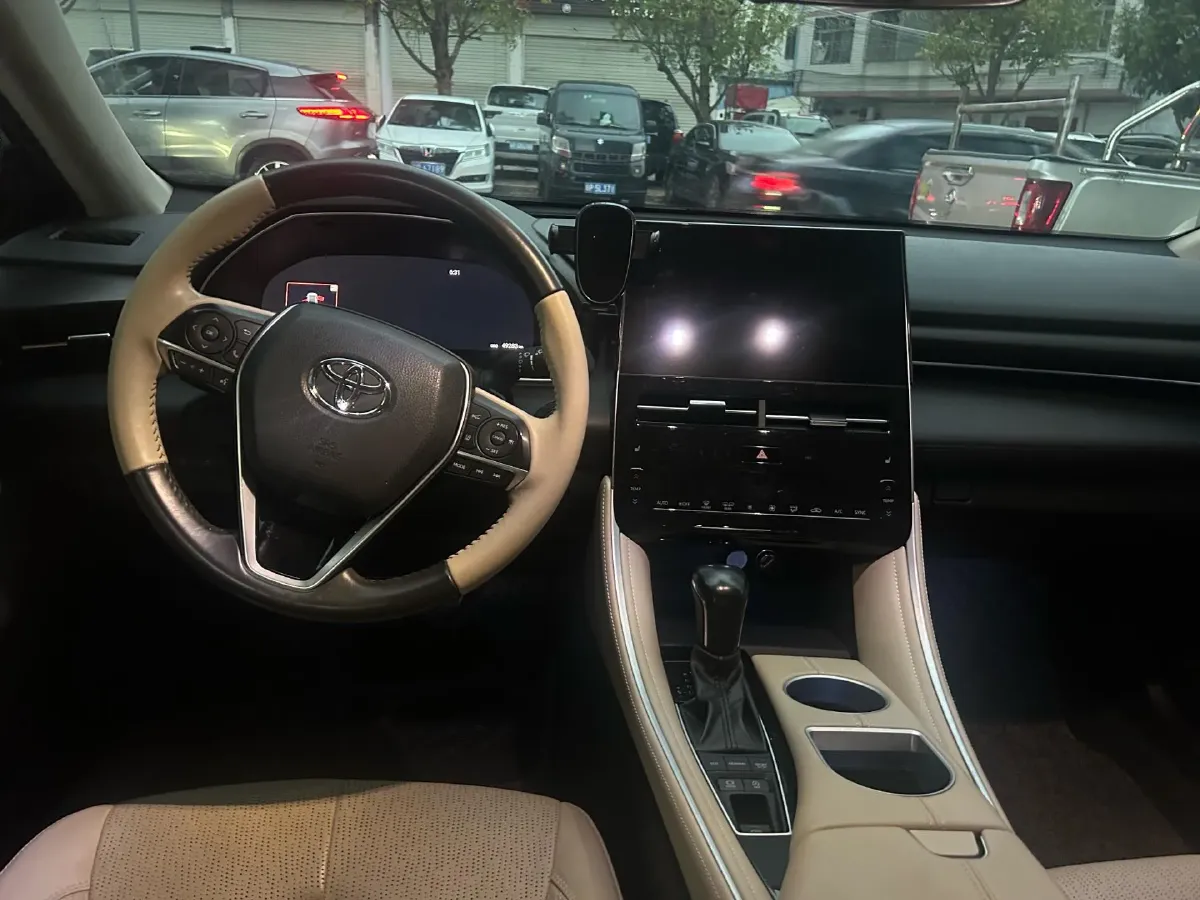 2022 Toyota Avalon 2.5L 209HP L4 8AT,autocango,china used car exporter,china ev exporter,chinese used car exporter,chinese used ev exporter