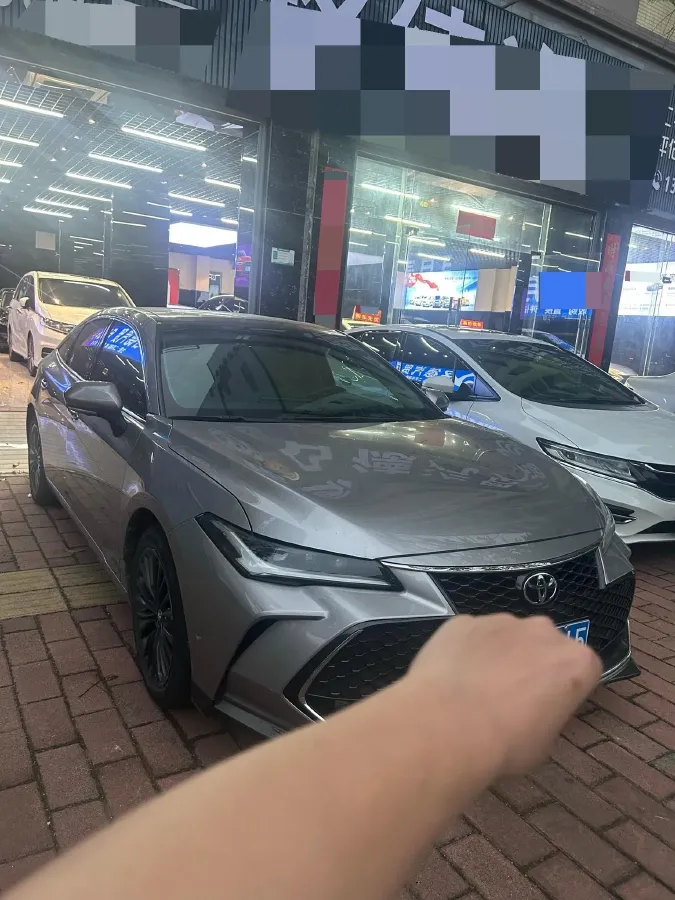 2022 Toyota Avalon 2.5L 209HP L4 8AT,autocango,china used car exporter,china ev exporter,chinese used car exporter,chinese used ev exporter