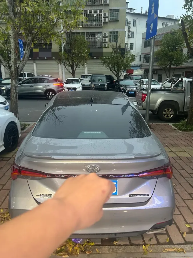 2022 Toyota Avalon 2.5L 209HP L4 8AT,autocango,china used car exporter,china ev exporter,chinese used car exporter,chinese used ev exporter