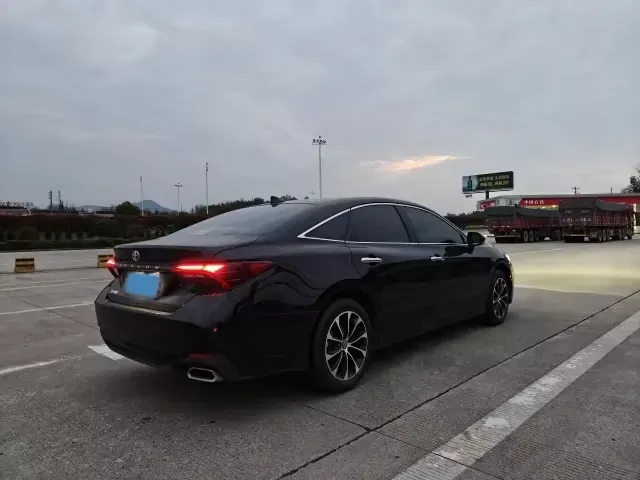 2022 Toyota Avalon 2.0L 178HP L4 CVT,autocango,china used car exporter,china ev exporter,chinese used car exporter,chinese used ev exporter