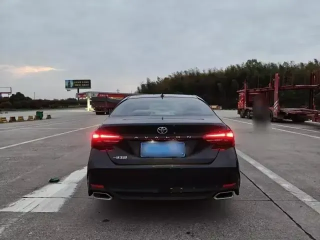 2022 Toyota Avalon 2.0L 178HP L4 CVT,autocango,china used car exporter,china ev exporter,chinese used car exporter,chinese used ev exporter