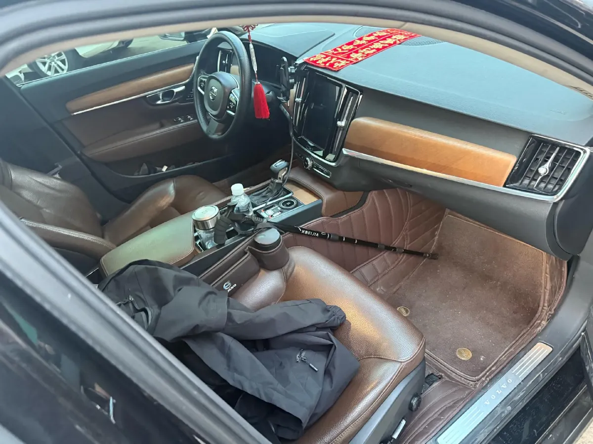 2020 Volvo S90 2.0T 254HP L4 8AT,autocango,china used car exporter,china ev exporter,chinese used car exporter,chinese used ev exporter