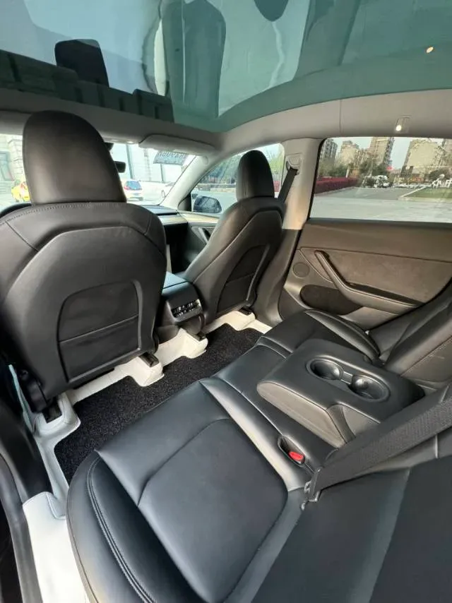 2022 Tesla Model Y BEV 60KWH,autocango,china used car exporter,china ev exporter,chinese used car exporter,chinese used ev exporter