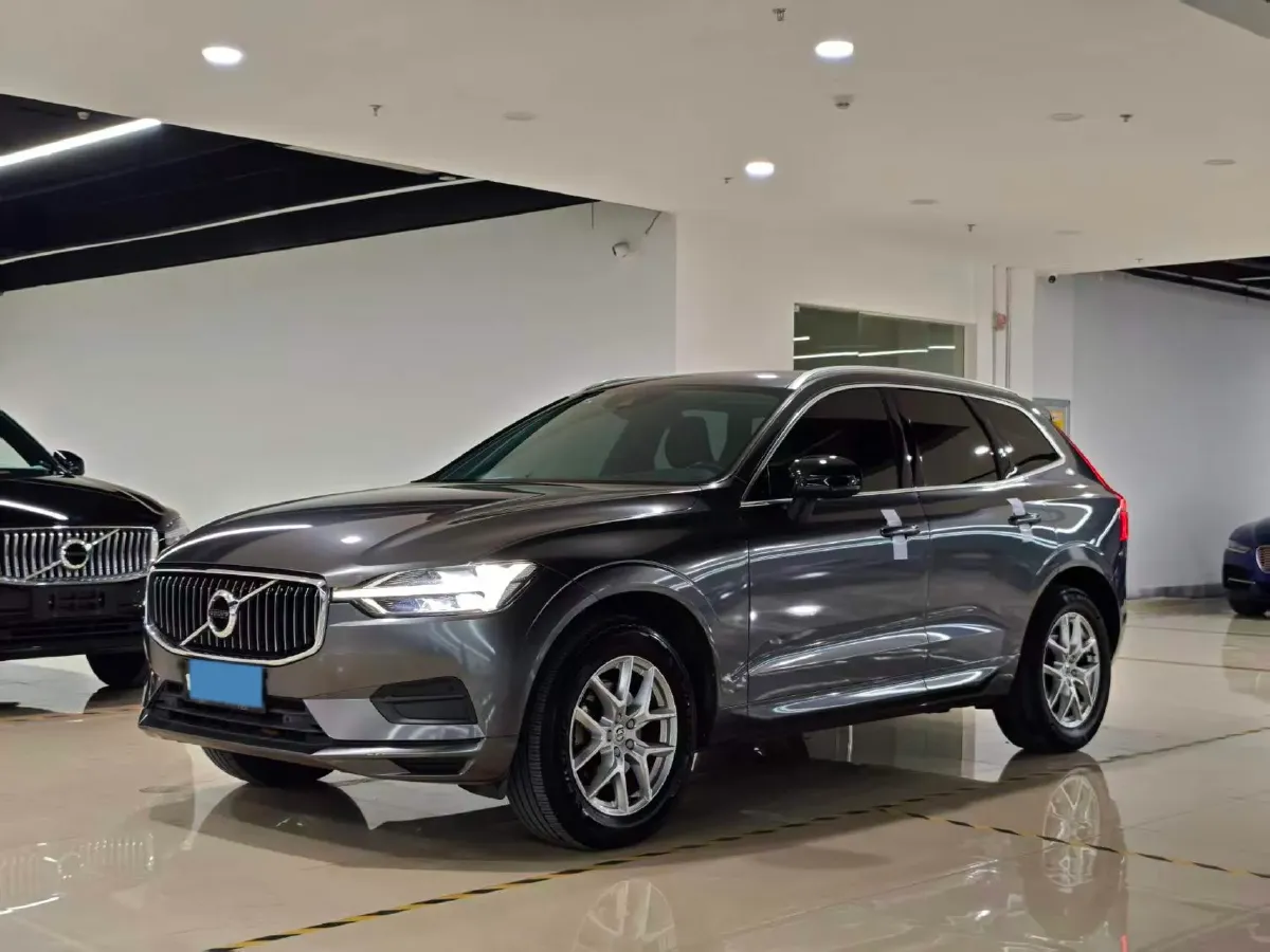 2018 Volvo XC60 2.0T 254HP L4 8AT,autocango,china used car exporter,china ev exporter,chinese used car exporter,chinese used ev exporter