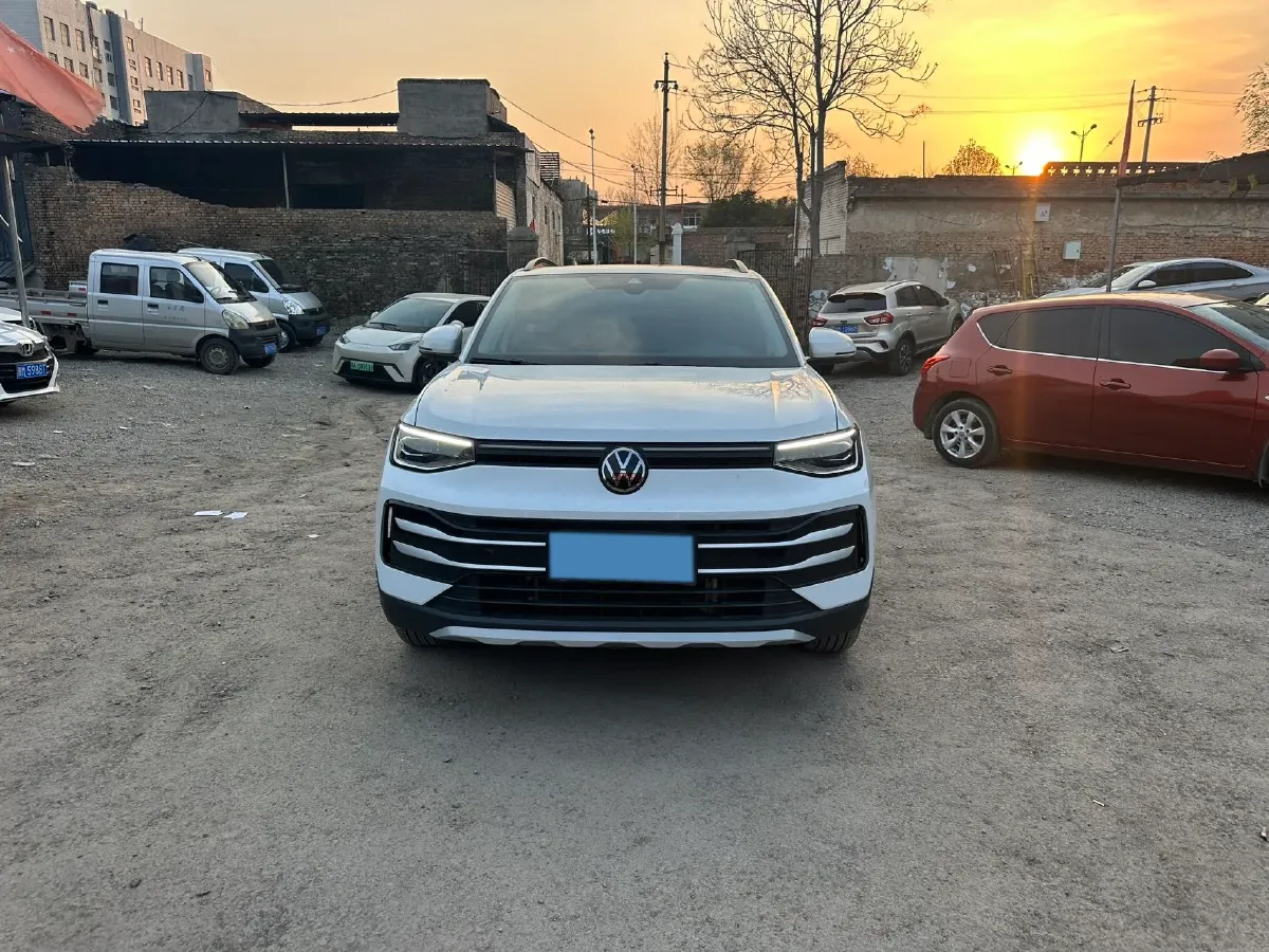 2025 Volkswagen Tharu 1.5L 110HP L4 6AT,autocango,china used car exporter,china ev exporter,chinese used car exporter,chinese used ev exporter