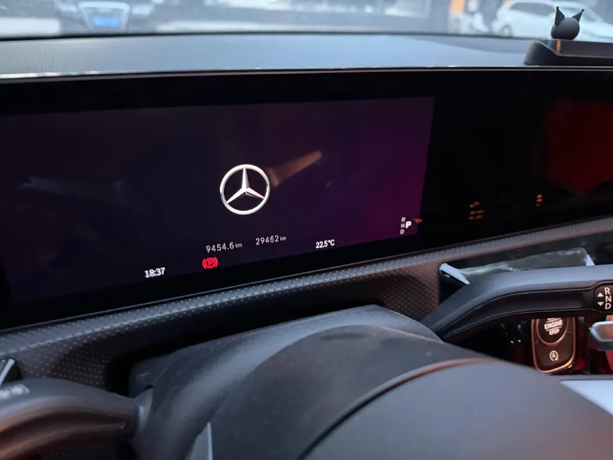 2024 Mercedes-Benz A AMG 2.0T 306HP L4 8DCT,autocango,china used car exporter,china ev exporter,chinese used car exporter,chinese used ev exporter