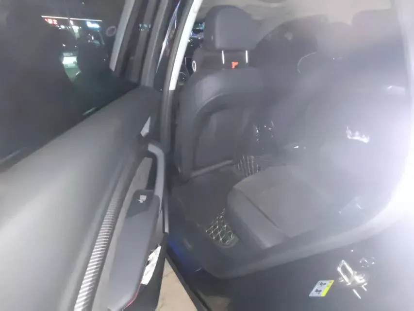 2020 Audi Q5L 2.0T 252HP L4 7DCT,autocango,china used car exporter,china ev exporter,chinese used car exporter,chinese used ev exporter