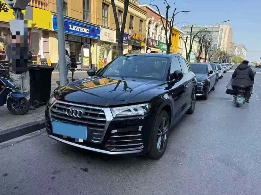2020 Audi Q5L 2.0T 252HP L4 7DCT,autocango,china used car exporter,china ev exporter,chinese used car exporter,chinese used ev exporter