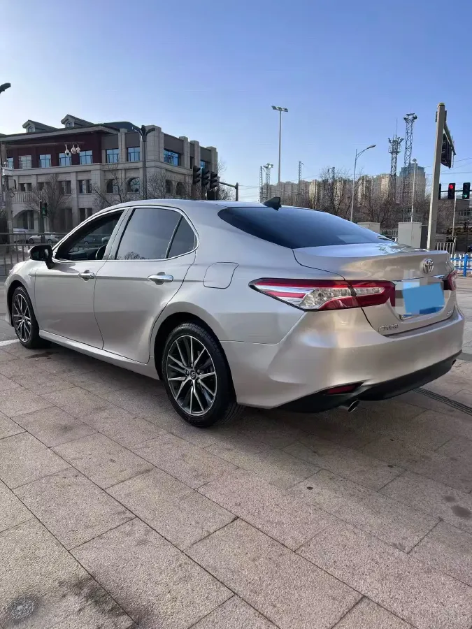 2021 Toyota Camry 2.5L 209HP L4 8AT,autocango,china used car exporter,china ev exporter,chinese used car exporter,chinese used ev exporter