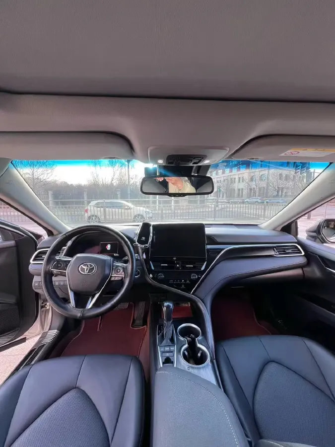 2021 Toyota Camry 2.5L 209HP L4 8AT,autocango,china used car exporter,china ev exporter,chinese used car exporter,chinese used ev exporter