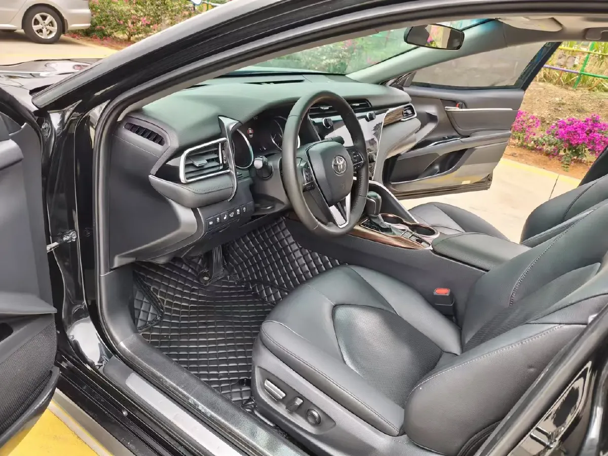 2018 Toyota Camry 2.5L 178HP L4 E-CVT Hybrid,autocango,china used car exporter,china ev exporter,chinese used car exporter,chinese used ev exporter