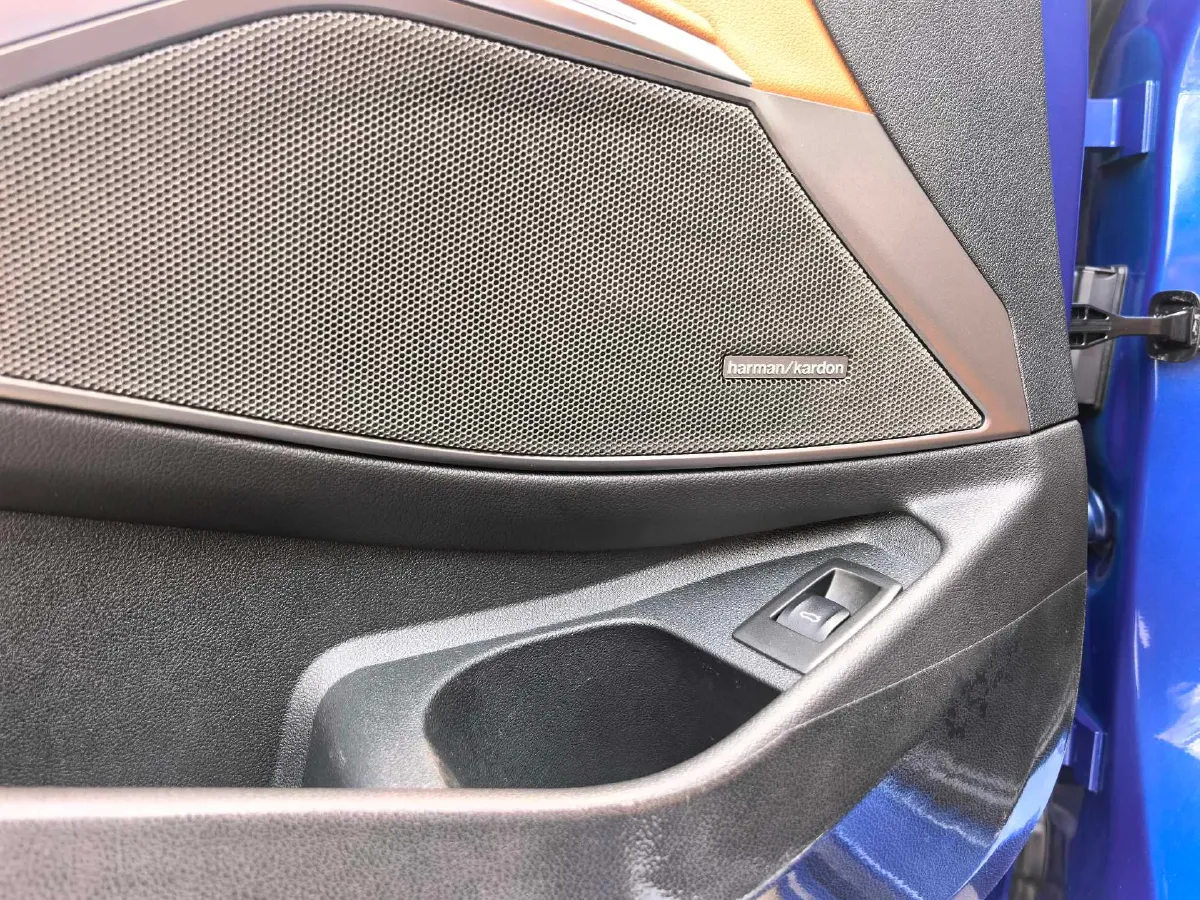 2020 BMW 3 Series 2.0T 258HP L4 8AT,autocango,china used car exporter,china ev exporter,chinese used car exporter,chinese used ev exporter