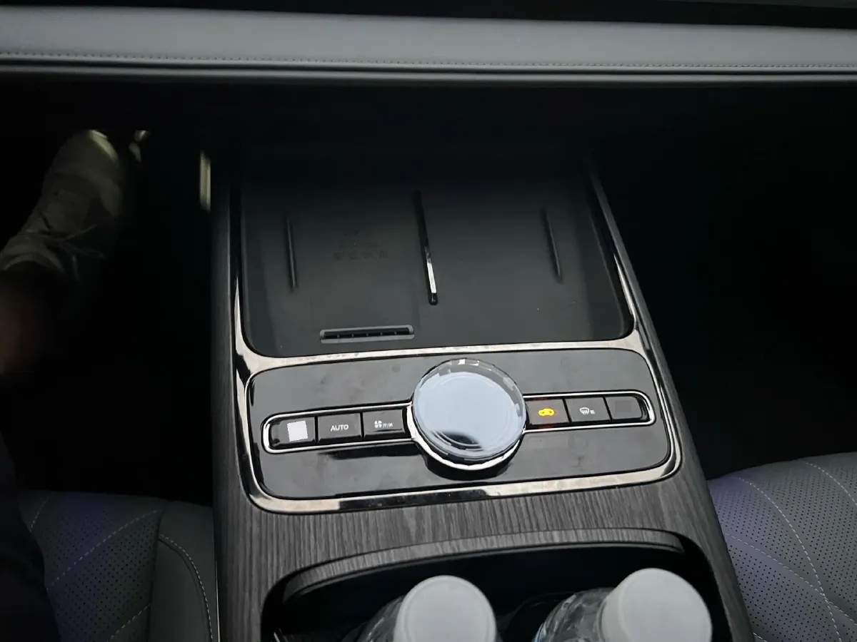 2025 MAXUS InterstellarX 2.5T 224HP L4 8AT,autocango,china used car exporter,china ev exporter,chinese used car exporter,chinese used ev exporter