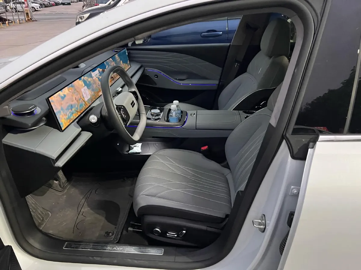 2025 MAXUS InterstellarX 2.5T 224HP L4 8AT,autocango,china used car exporter,china ev exporter,chinese used car exporter,chinese used ev exporter