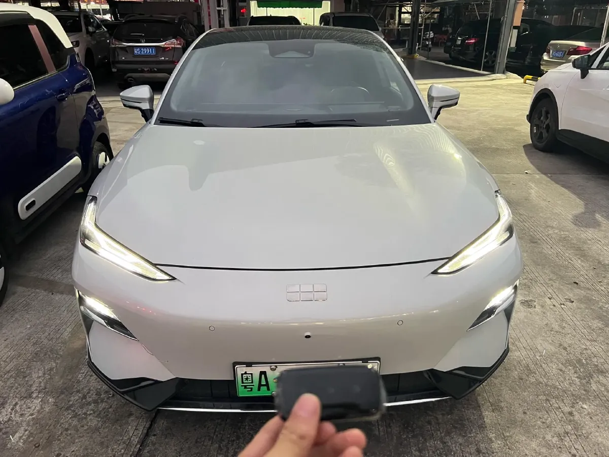2025 MAXUS InterstellarX 2.5T 224HP L4 8AT,autocango,china used car exporter,china ev exporter,chinese used car exporter,chinese used ev exporter