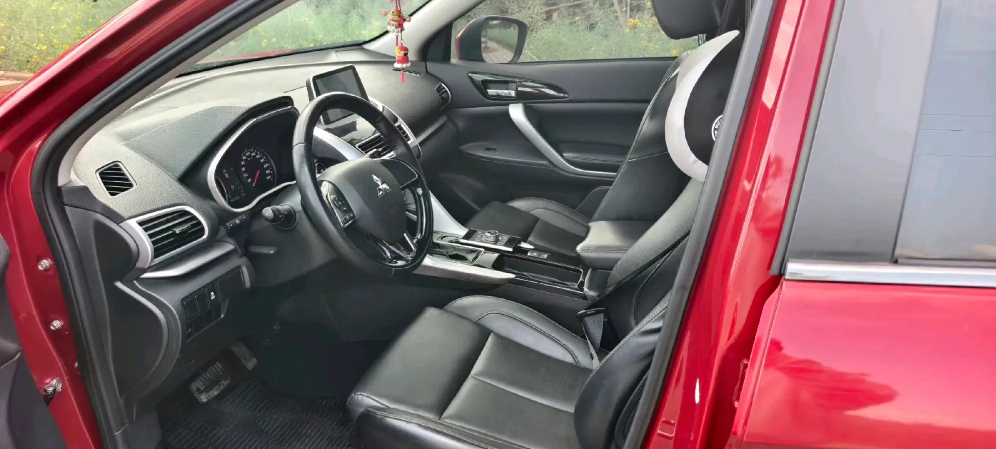 2021 Mitsubishi Eclipse Cross 1.5T 170HP L4 CVT,autocango,china used car exporter,china ev exporter,chinese used car exporter,chinese used ev exporter