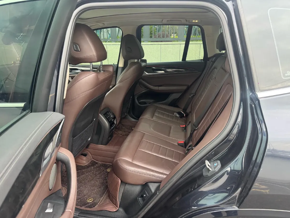 2021 BMW X3 2.0T 252HP L4 8AT,autocango,china used car exporter,china ev exporter,chinese used car exporter,chinese used ev exporter