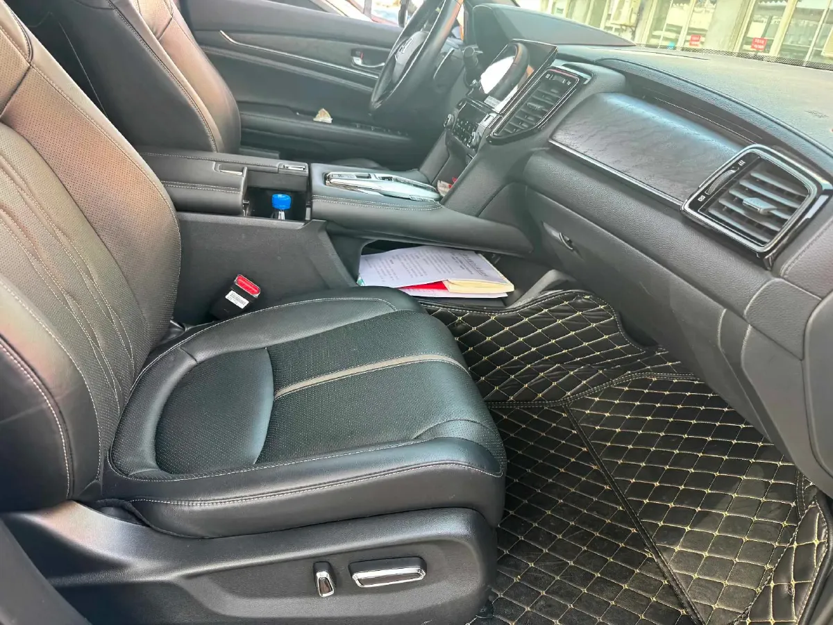 2020 Honda UR-V 2.0T 272HP L4 9AT,autocango,china used car exporter,china ev exporter,chinese used car exporter,chinese used ev exporter