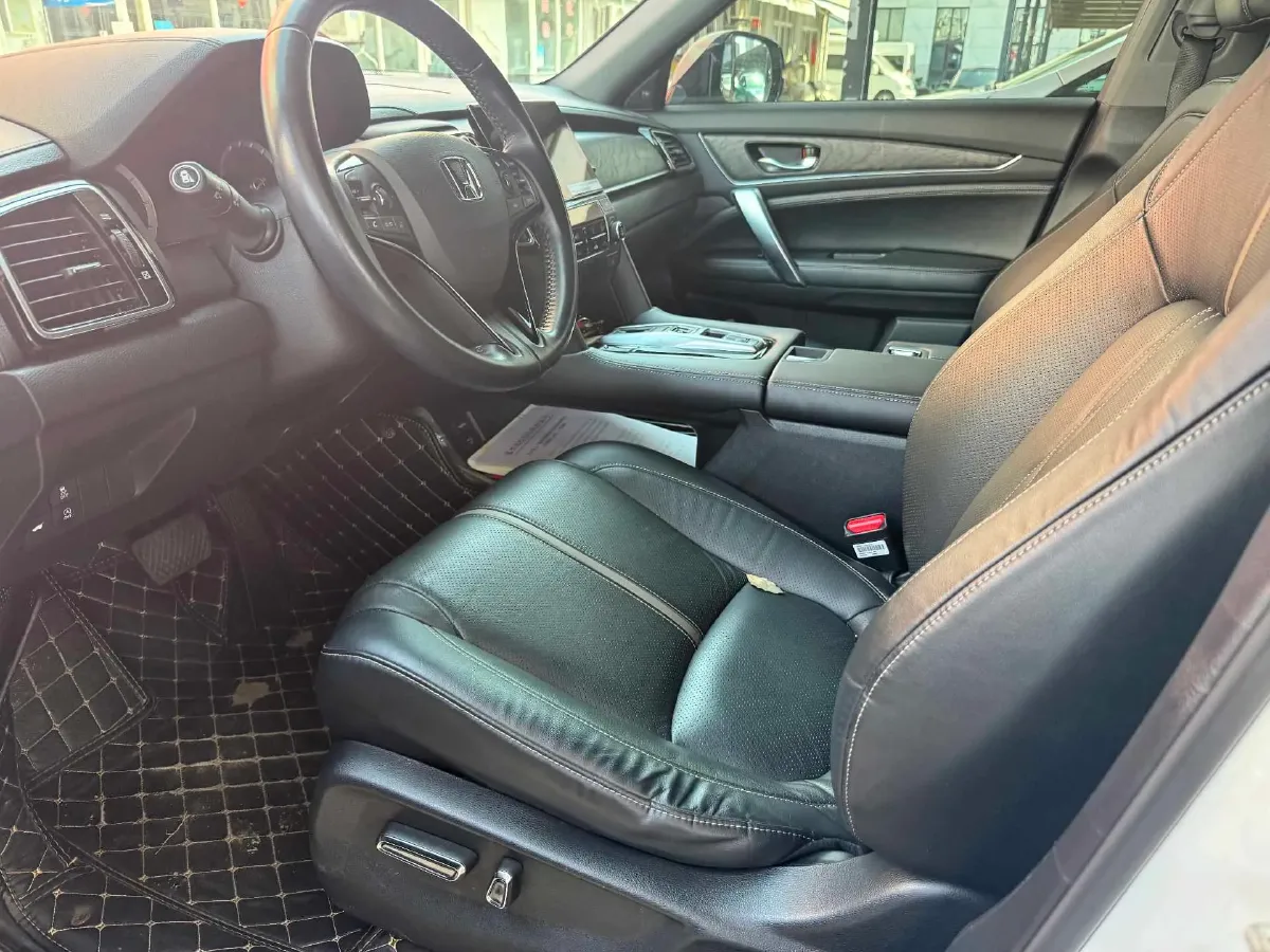 2020 Honda UR-V 2.0T 272HP L4 9AT,autocango,china used car exporter,china ev exporter,chinese used car exporter,chinese used ev exporter