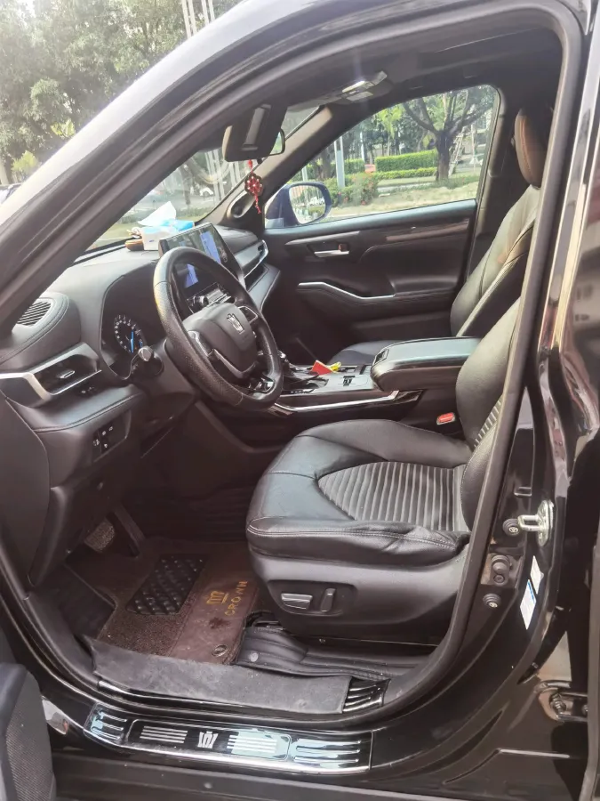 2021 Toyota Crown Kluger 2.5L 192HP L4 E-CVT Hybrid,autocango,china used car exporter,china ev exporter,chinese used car exporter,chinese used ev exporter