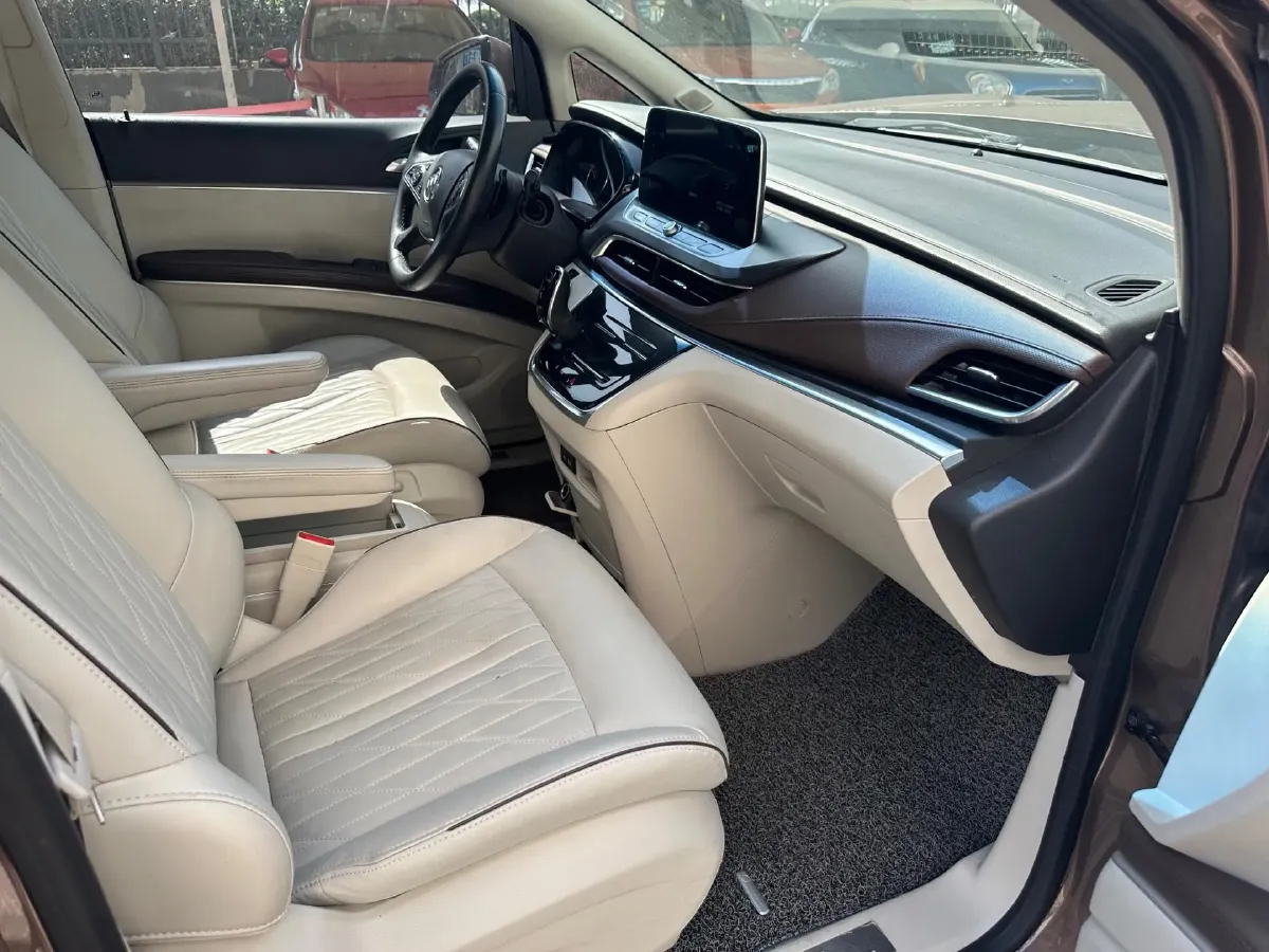 2022 Buick GL8 2.0T 237HP L4 9AT,autocango,china used car exporter,china ev exporter,chinese used car exporter,chinese used ev exporter