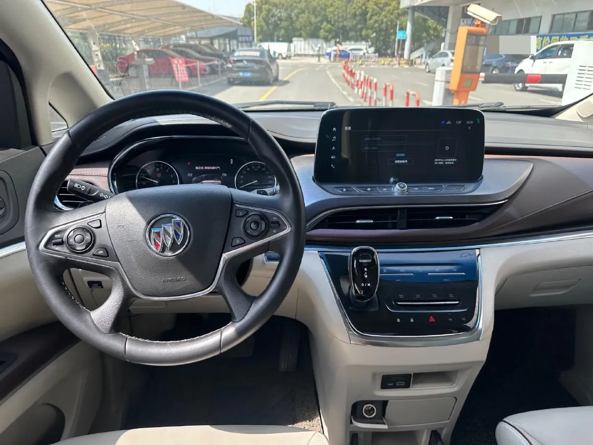 2022 Buick GL8 2.0T 237HP L4 9AT,autocango,china used car exporter,china ev exporter,chinese used car exporter,chinese used ev exporter