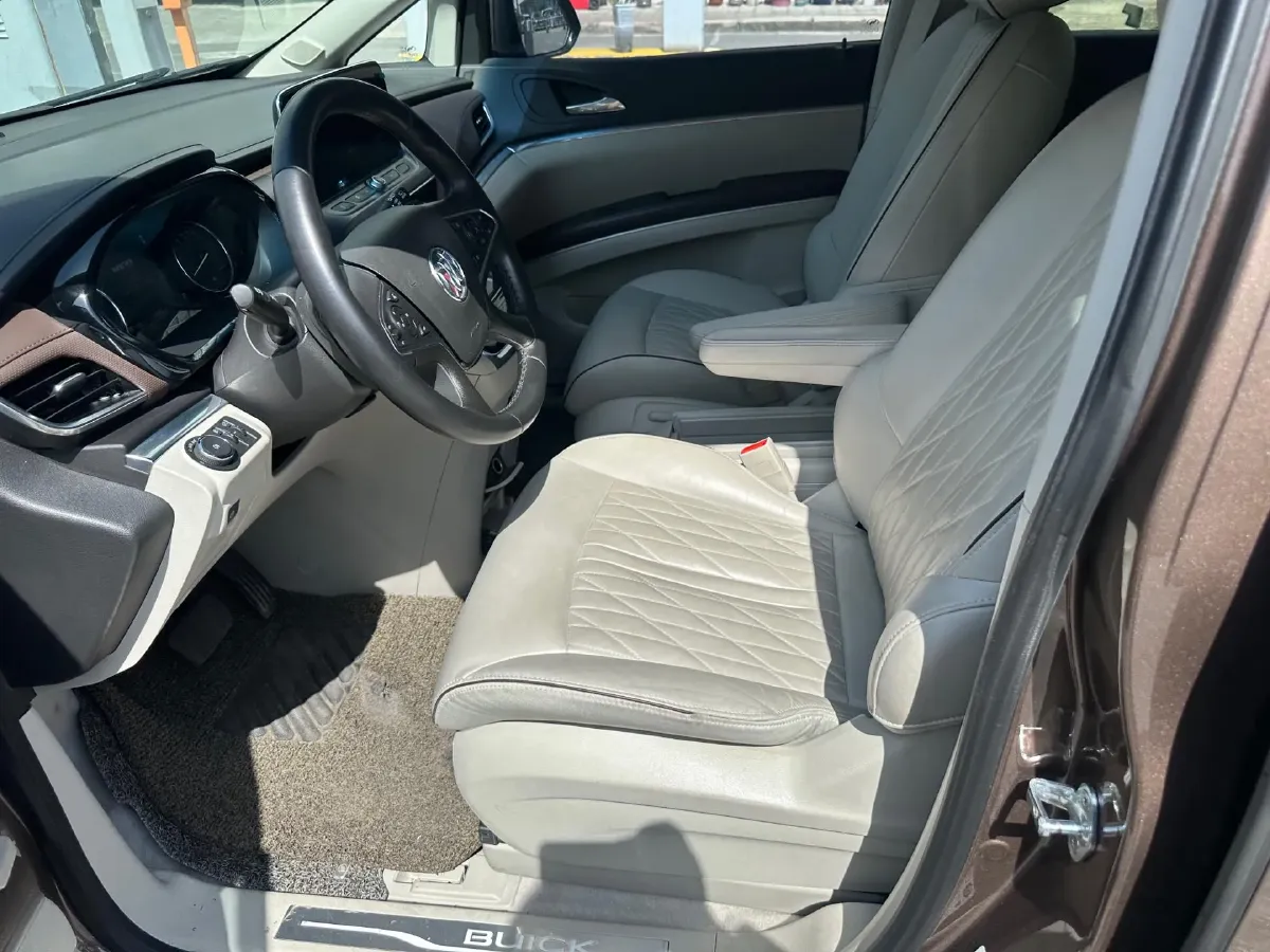 2022 Buick GL8 2.0T 237HP L4 9AT,autocango,china used car exporter,china ev exporter,chinese used car exporter,chinese used ev exporter