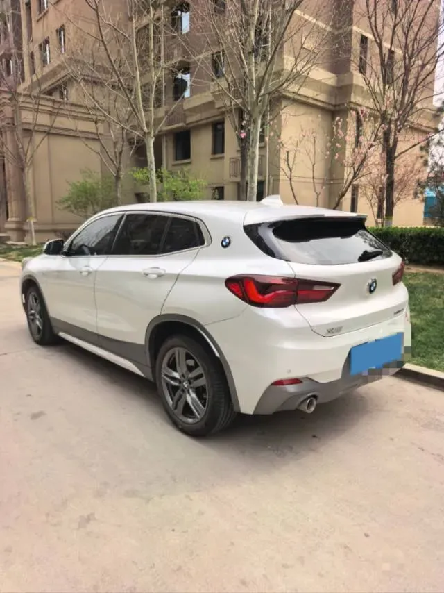 2021 BMW X2 2.0T 192HP L4 7DCT,autocango,china used car exporter,china ev exporter,chinese used car exporter,chinese used ev exporter