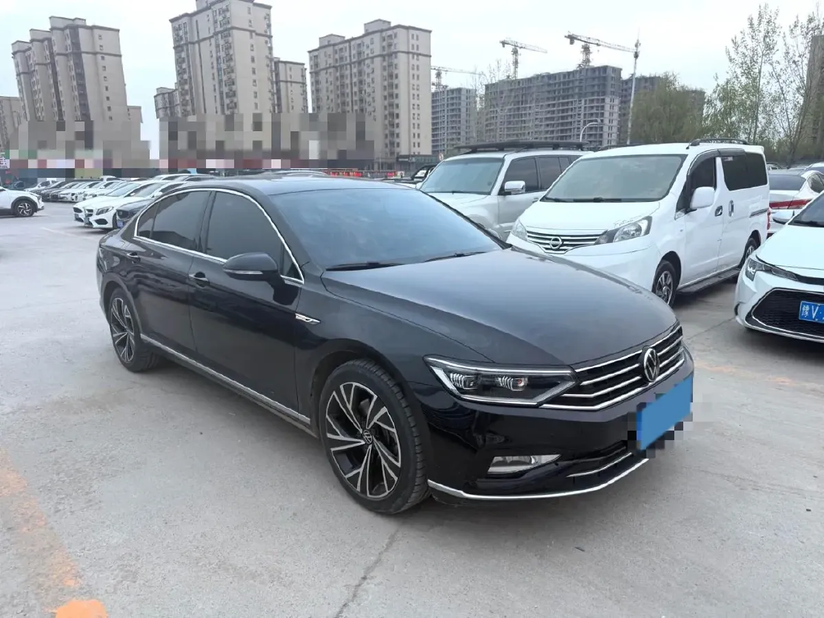 2020 Volkswagen Magotan 2.0T 186HP L4 7DCT,autocango,china used car exporter,china ev exporter,chinese used car exporter,chinese used ev exporter