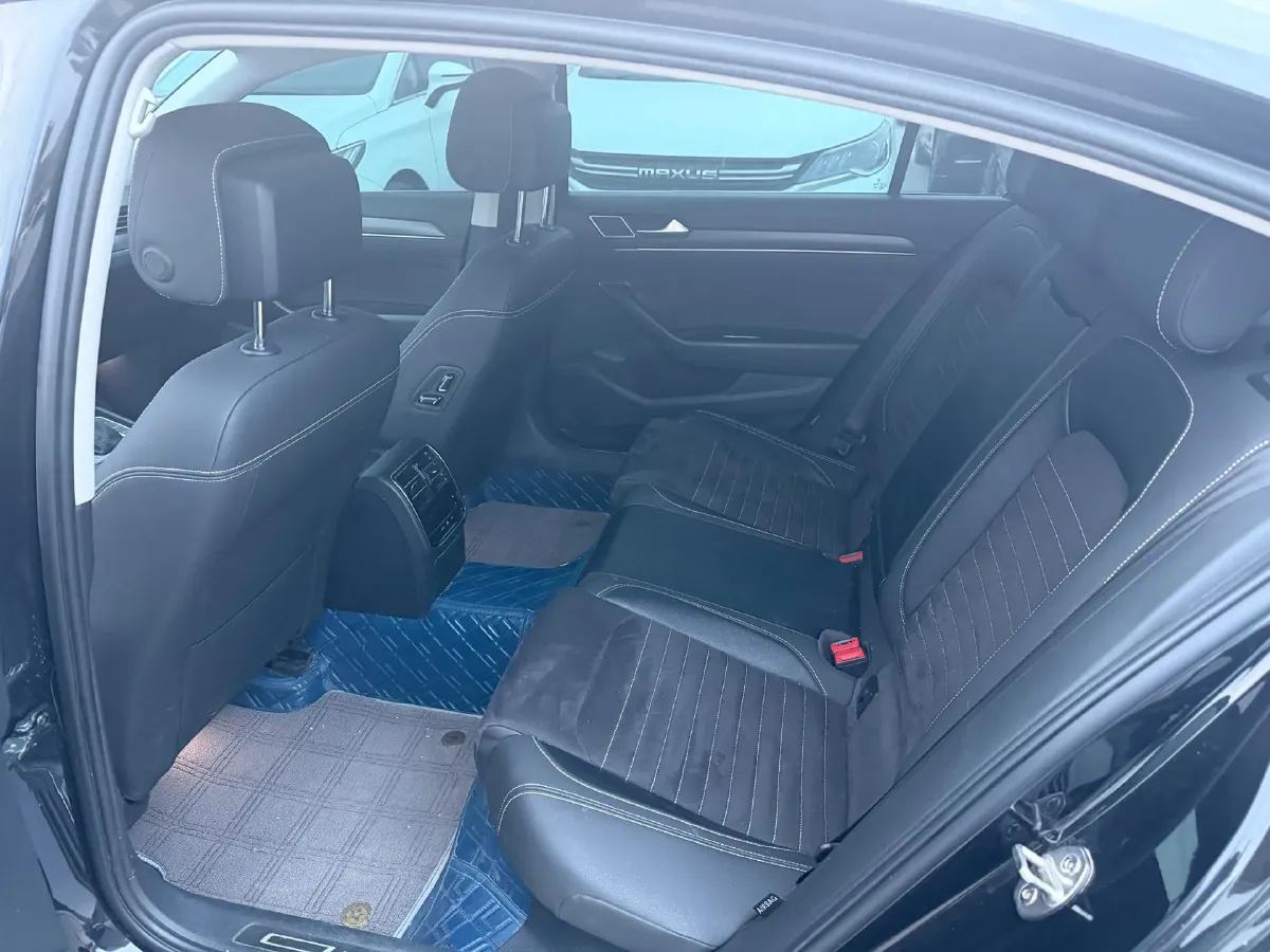 2020 Volkswagen Magotan 2.0T 186HP L4 7DCT,autocango,china used car exporter,china ev exporter,chinese used car exporter,chinese used ev exporter